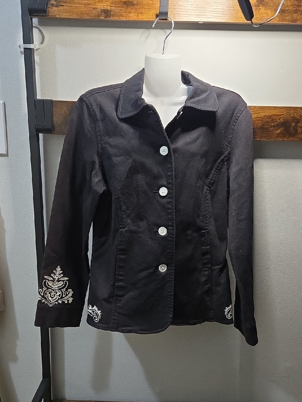 Black Embroidered Button-Front Women's Blazer Jacket
